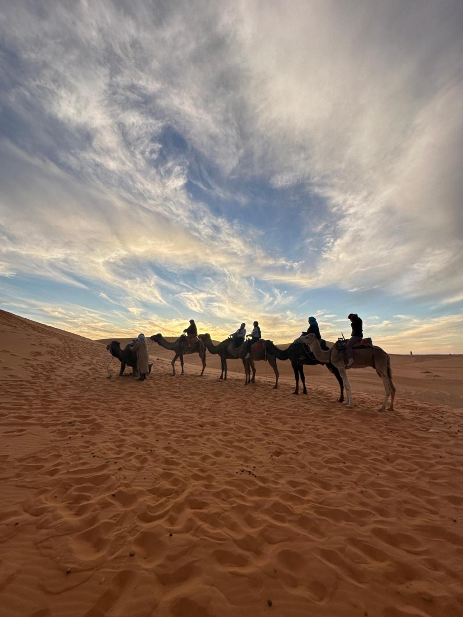 Luxury Local Camp Ξενοδοχείο Merzouga Εξωτερικό φωτογραφία